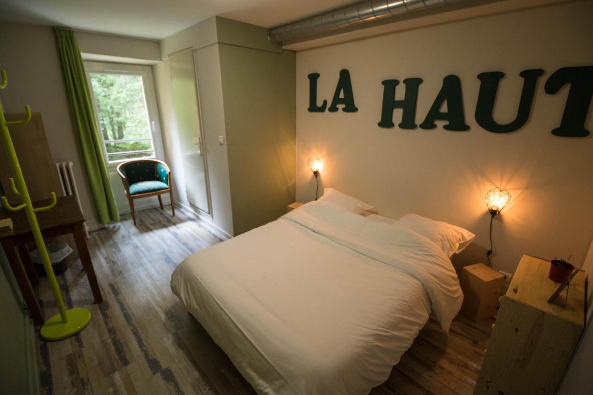 1861 Chatel Hostel Екстериор снимка