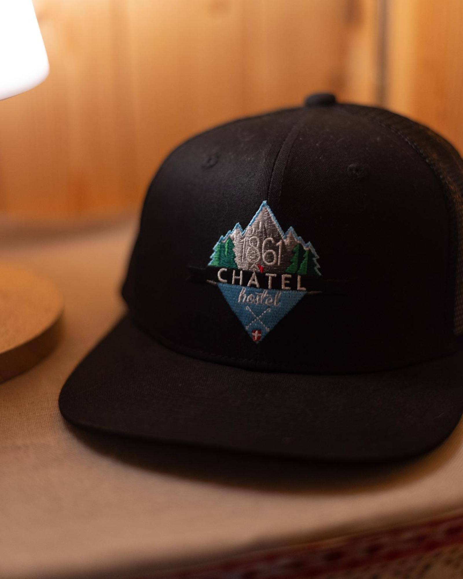 1861 Chatel Hostel Екстериор снимка
