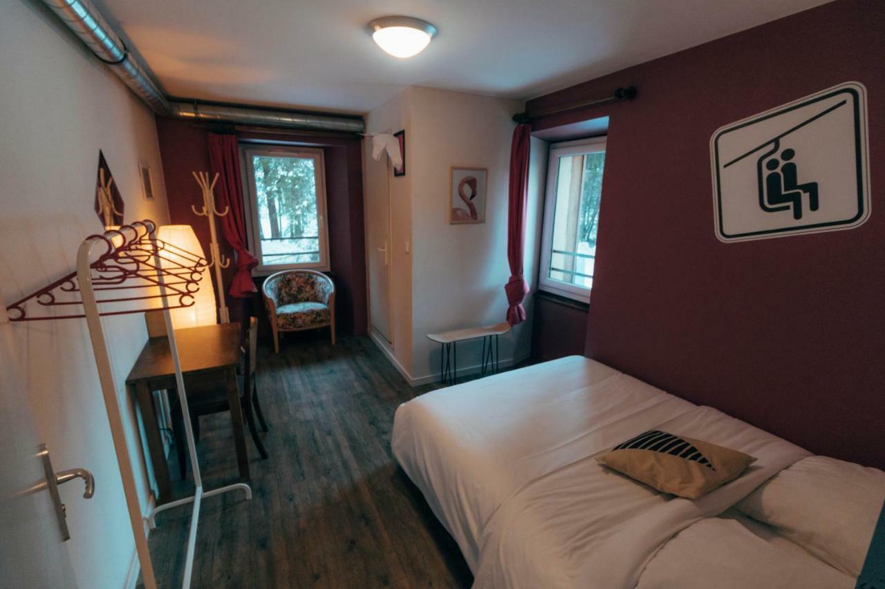 1861 Chatel Hostel Екстериор снимка