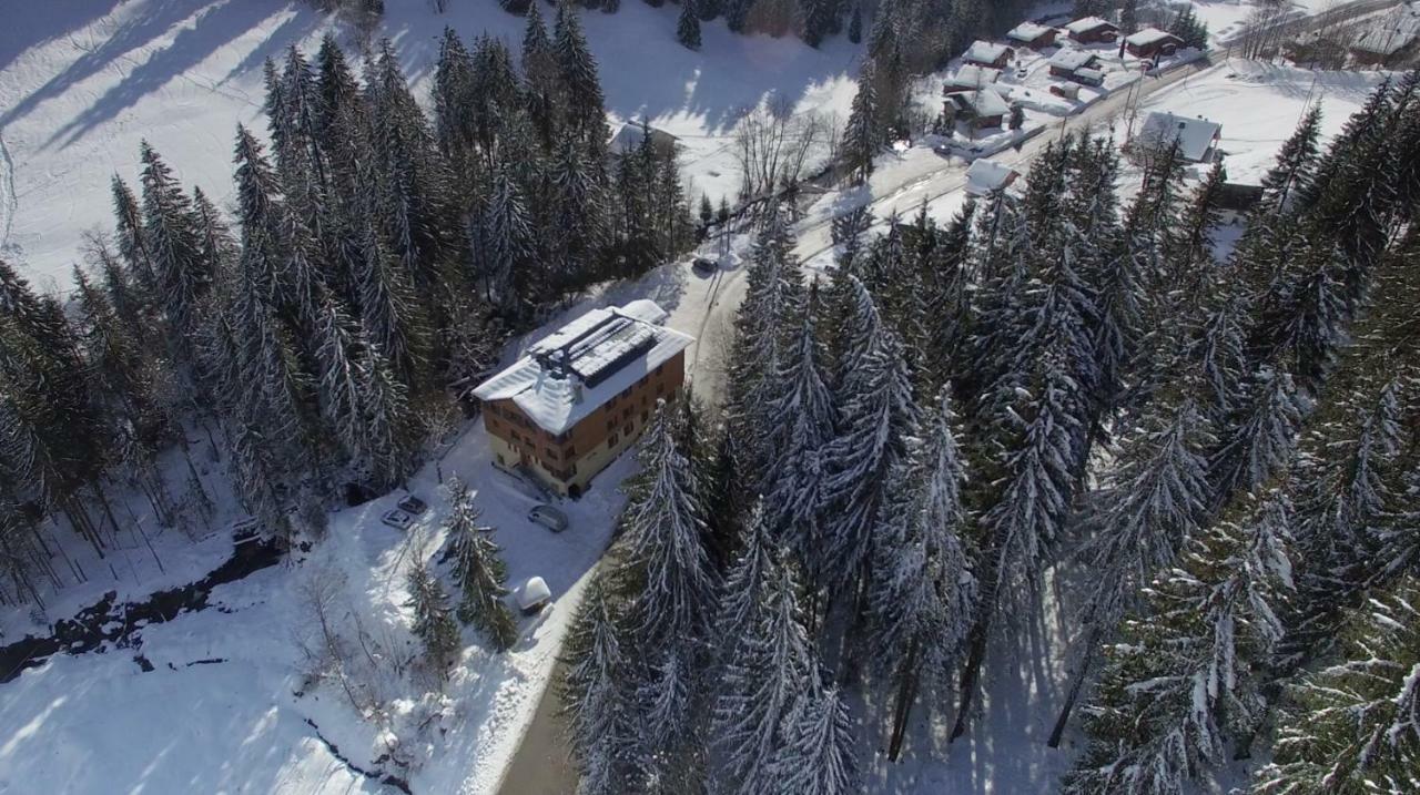 1861 Chatel Hostel Екстериор снимка